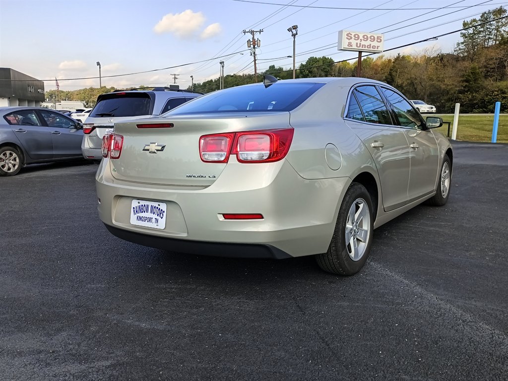 2016 Chevrolet Malibu - $4,950