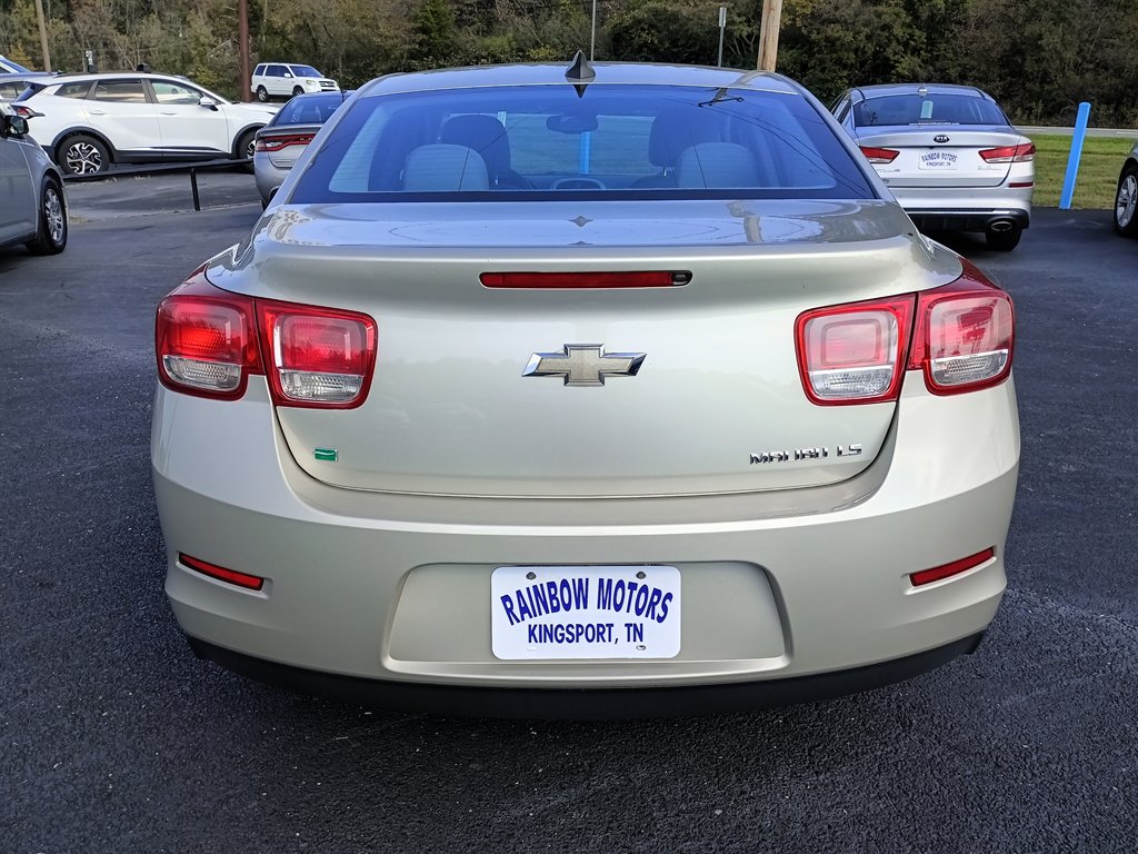 2016 Chevrolet Malibu - $4,950