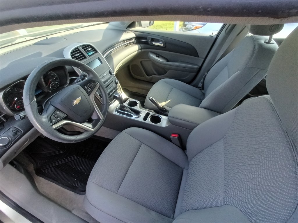 2016 Chevrolet Malibu - $4,950