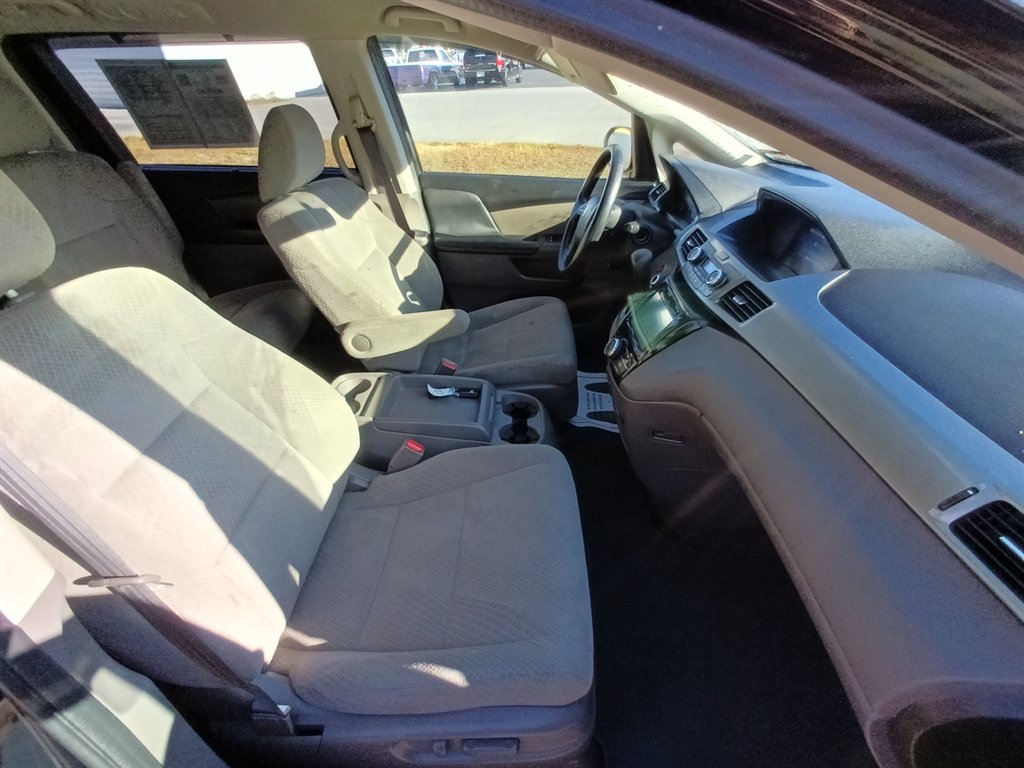 2016 Honda Odyssey - $7,950