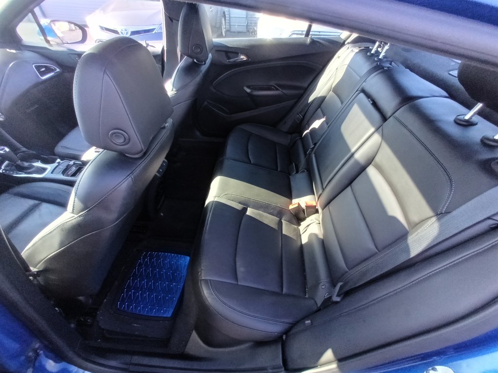 2018 Chevrolet Cruze - $8,950