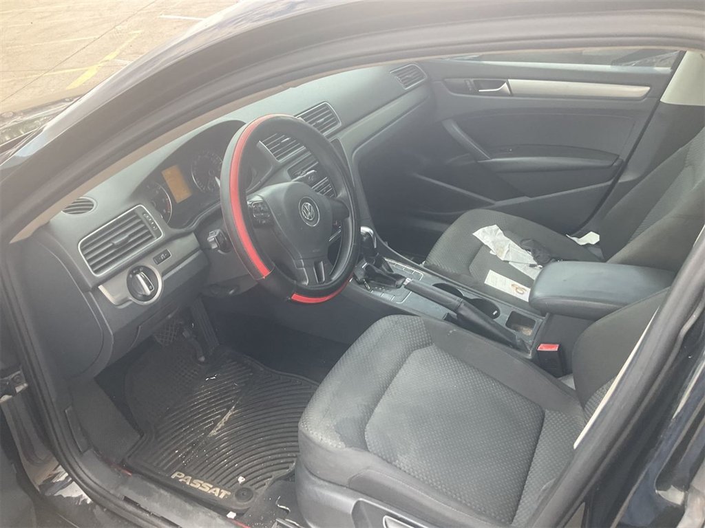 2013 Volkswagen Passat - $1,850