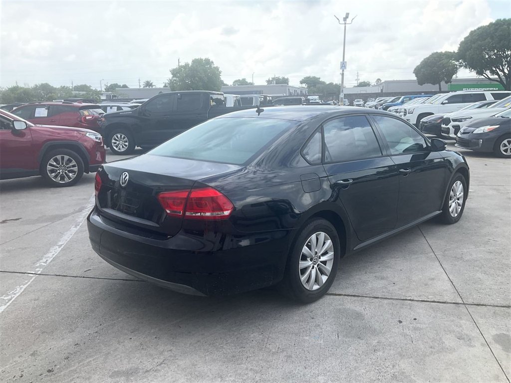 2013 Volkswagen Passat - $1,850