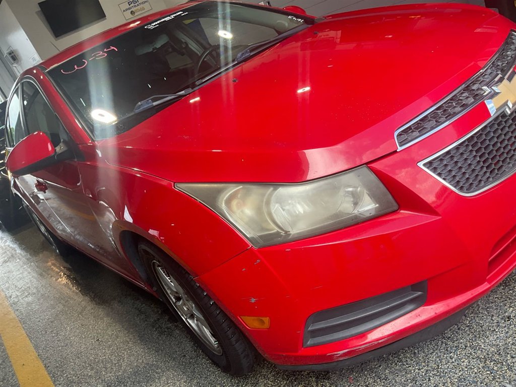 2014 Chevrolet Cruze - $1,750