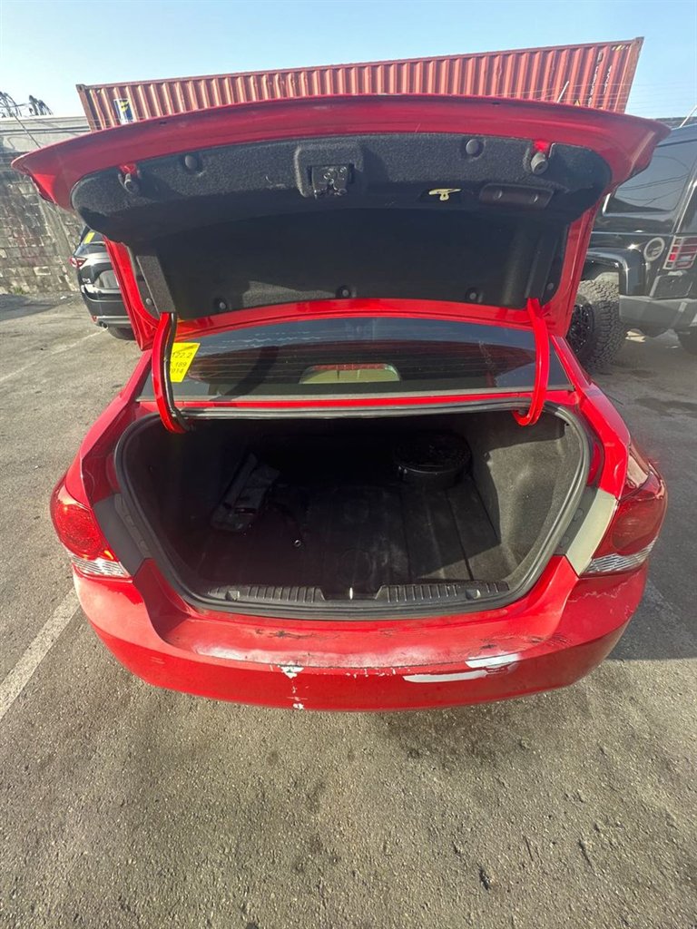 2014 Chevrolet Cruze - $1,750