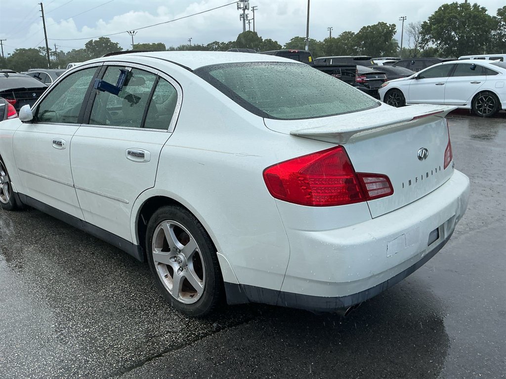 2004 INFINITI G - $1,950
