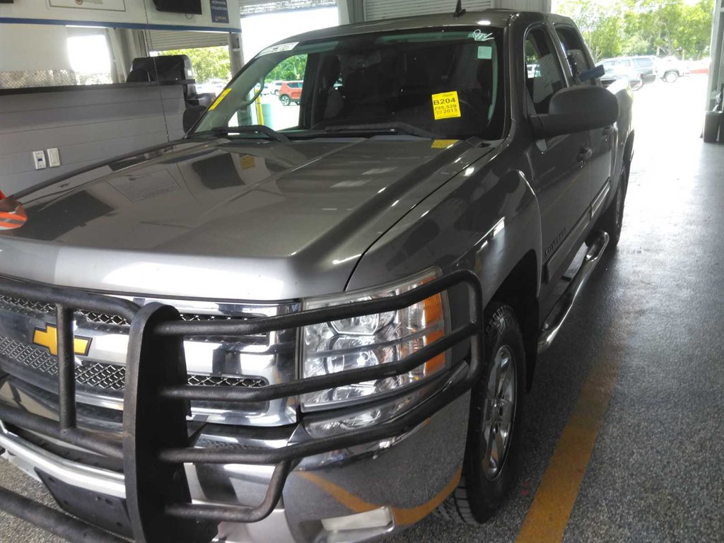 2013 Chevrolet Silverado - $2,750