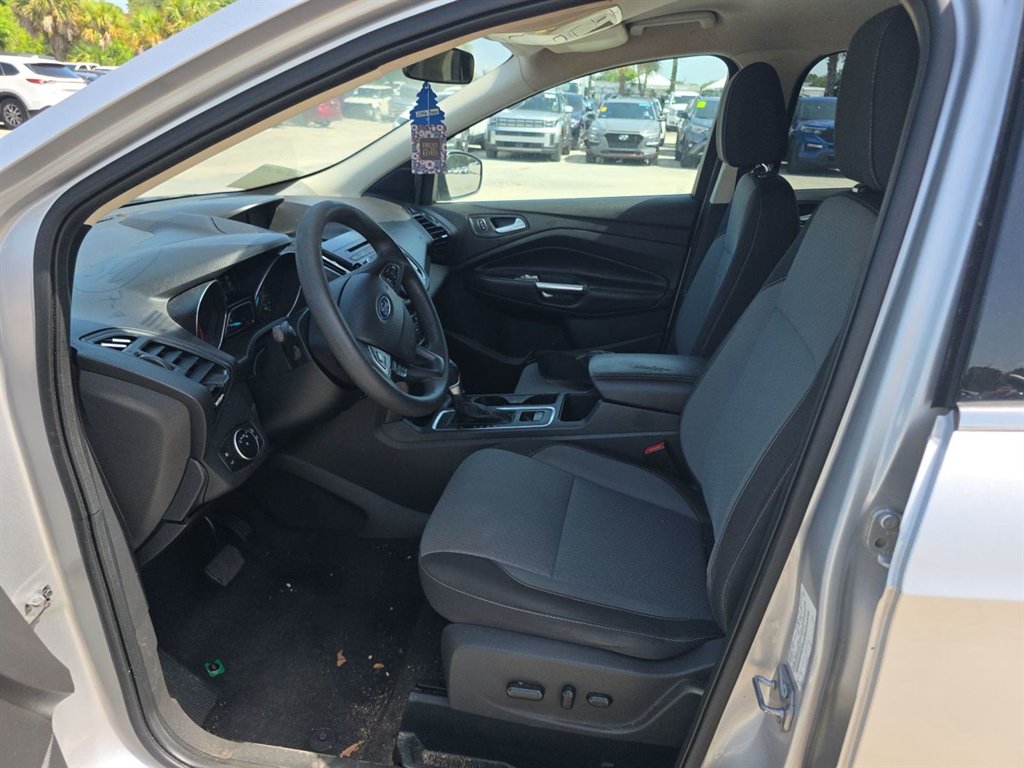 2017 Ford Escape - $1,350