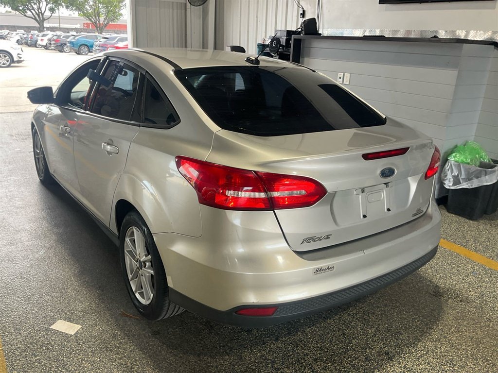 2015 Ford Focus - $950