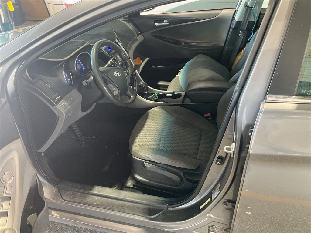 2011 Hyundai Sonata - $1,250