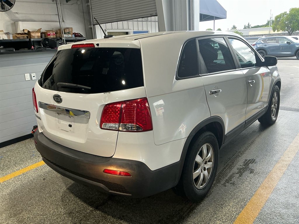 2011 Kia Sorento - $1,400