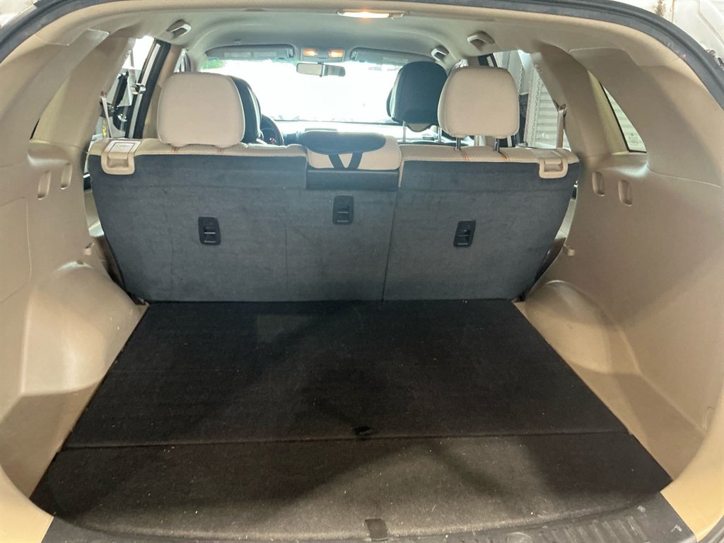 2011 Kia Sorento - $1,400