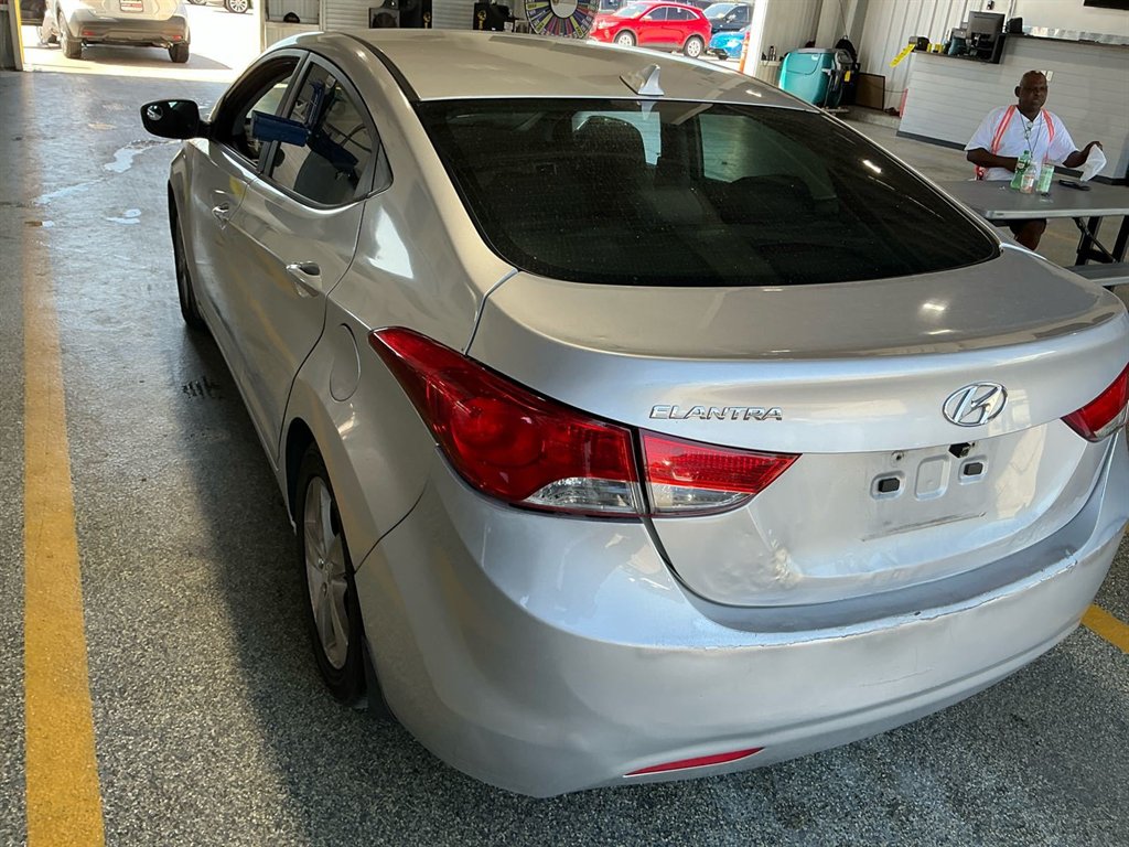 2013 Hyundai Elantra - $1,300