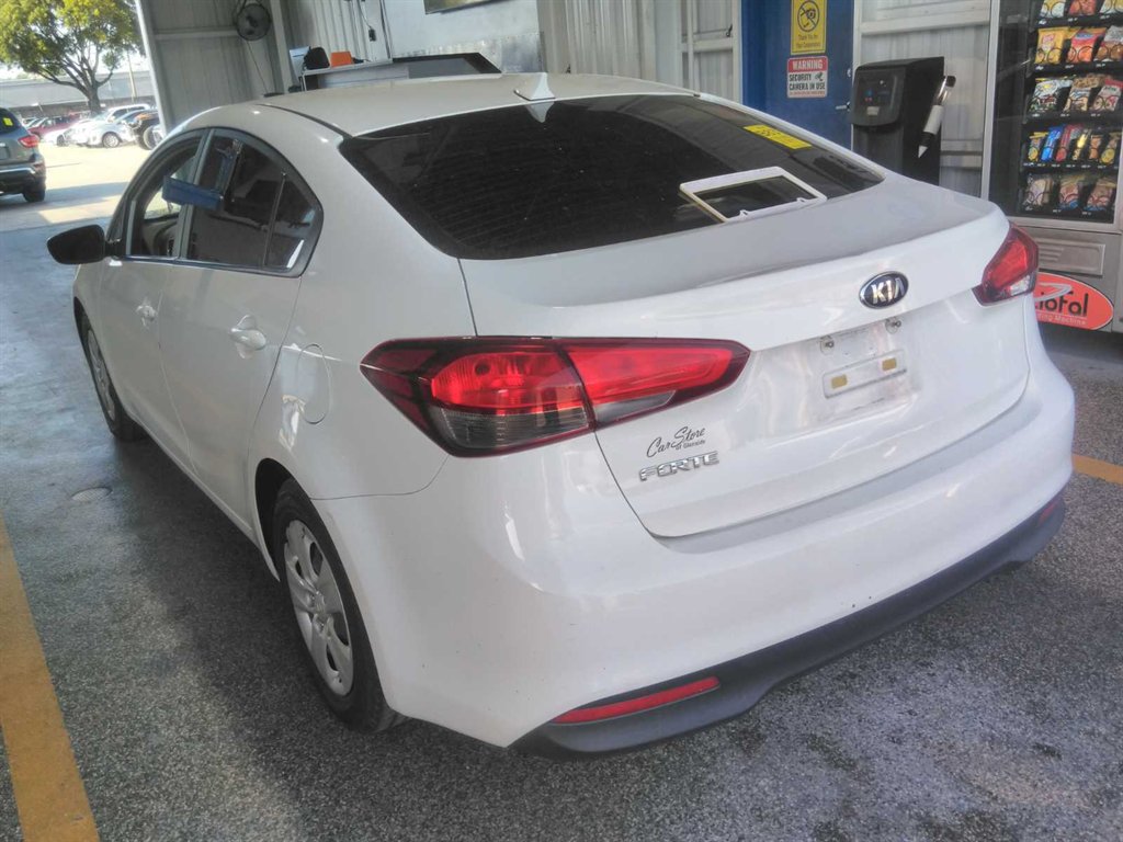 2017 Kia Forte - $1,850