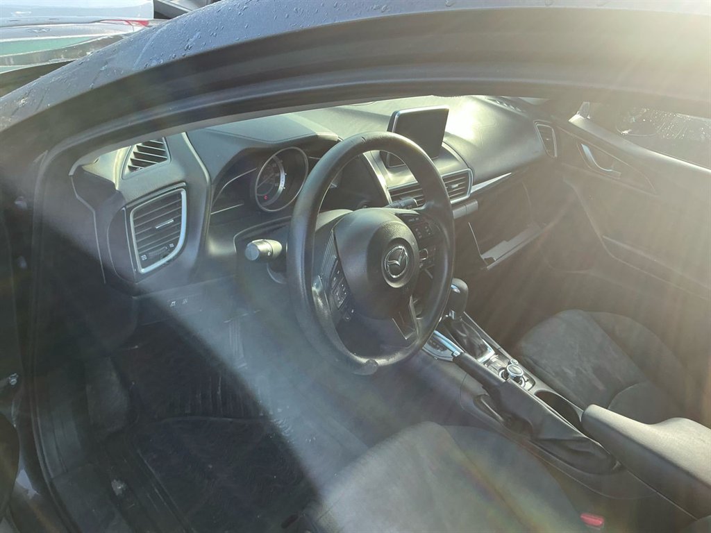 2015 MAZDA MAZDA3 - $1,800