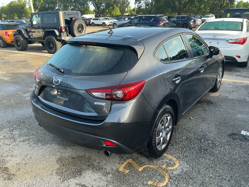 2015 MAZDA MAZDA3 - $1,800