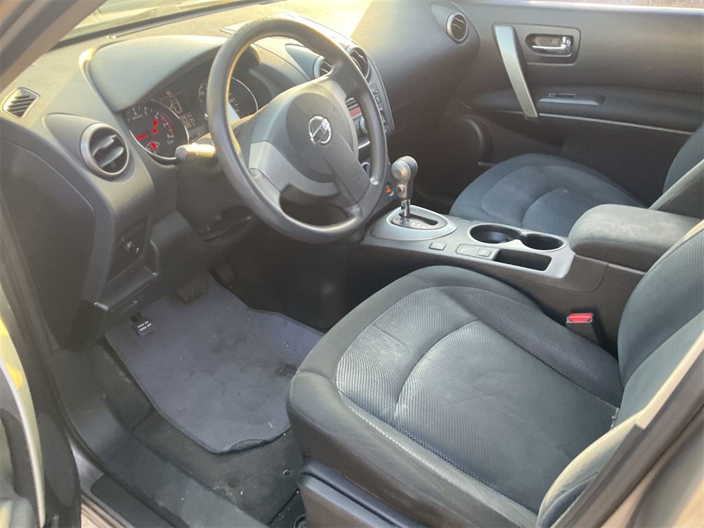 2014 Nissan Rogue - $1,750