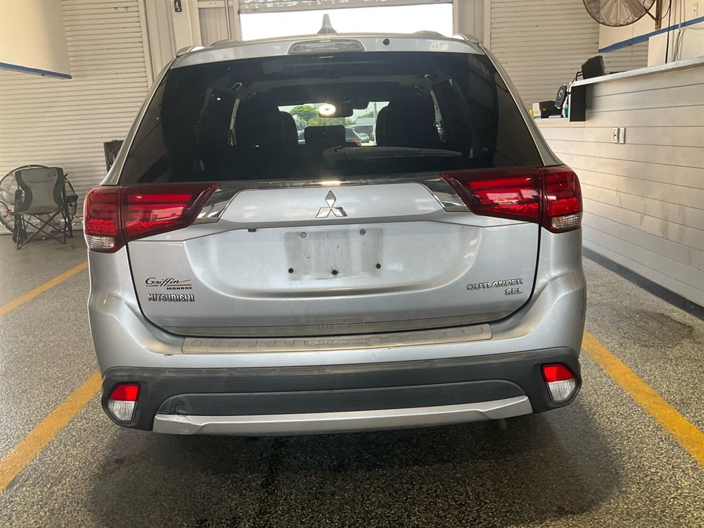 2017 Mitsubishi Outlander - $2,150