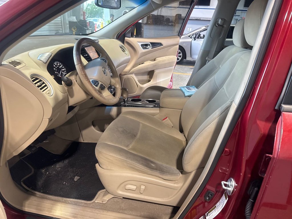 2015 Nissan Pathfinder - $2,050