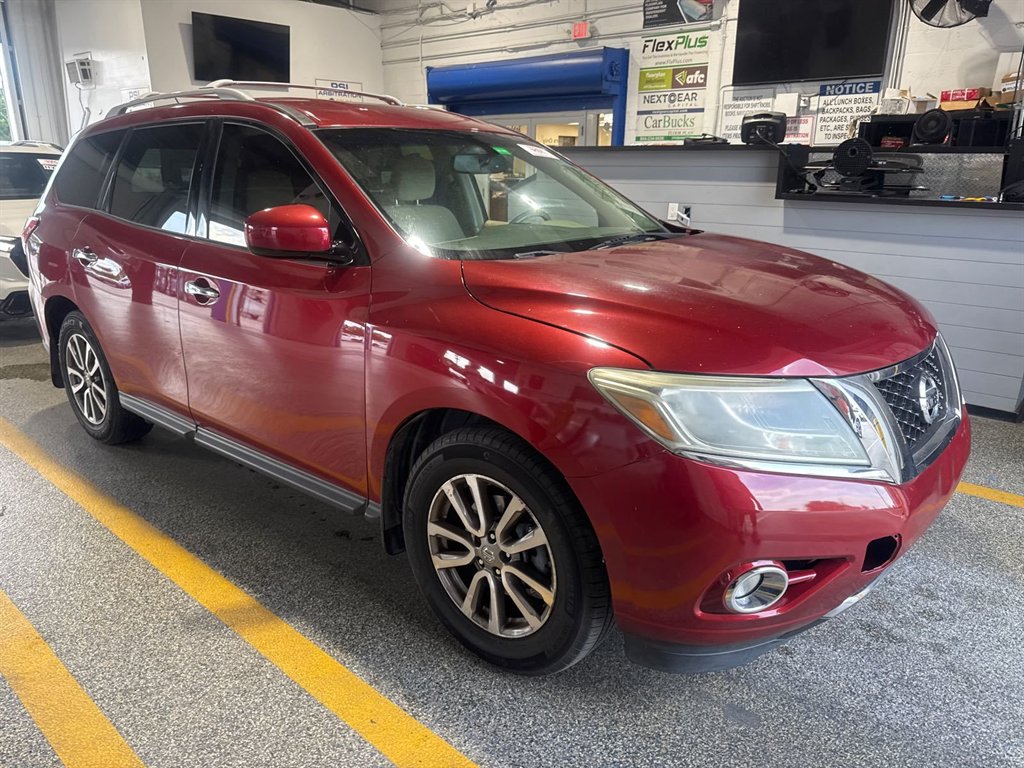 2015 Nissan Pathfinder - $2,050