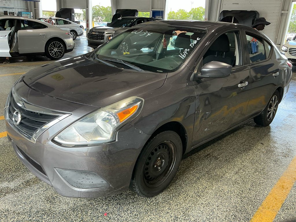 2015 Nissan Versa - $1,350