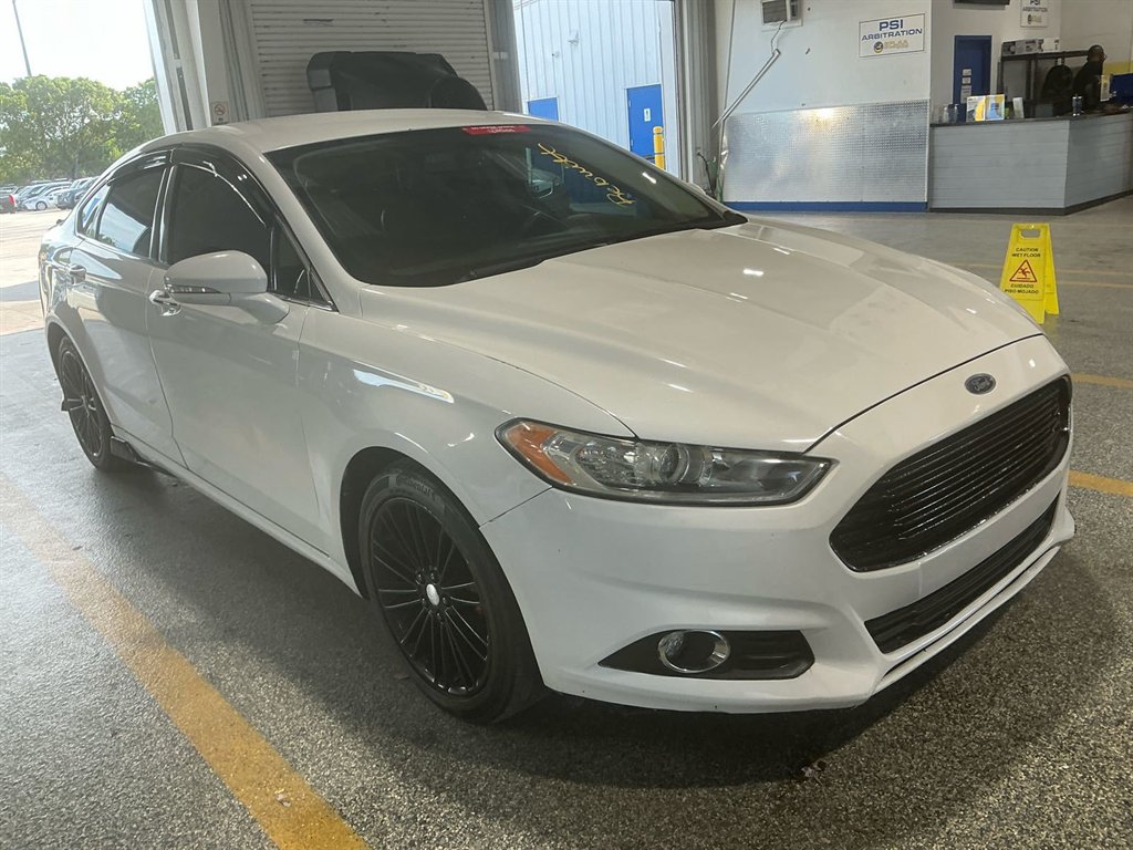 2013 Ford Fusion SE
