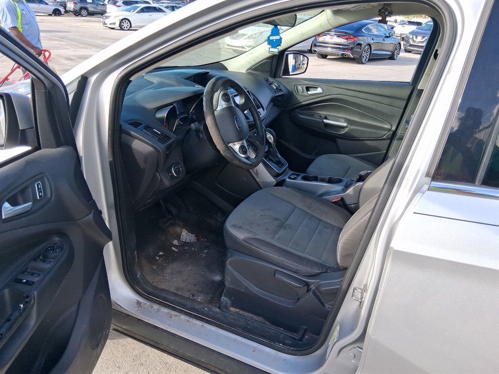 2013 Ford Escape - $1,250