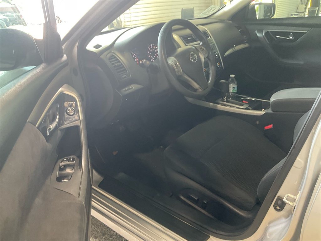 2014 Nissan Altima - $1,250