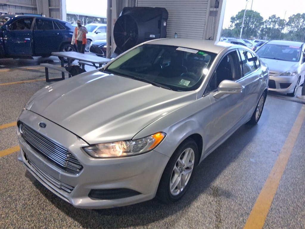2013 Ford Fusion SE