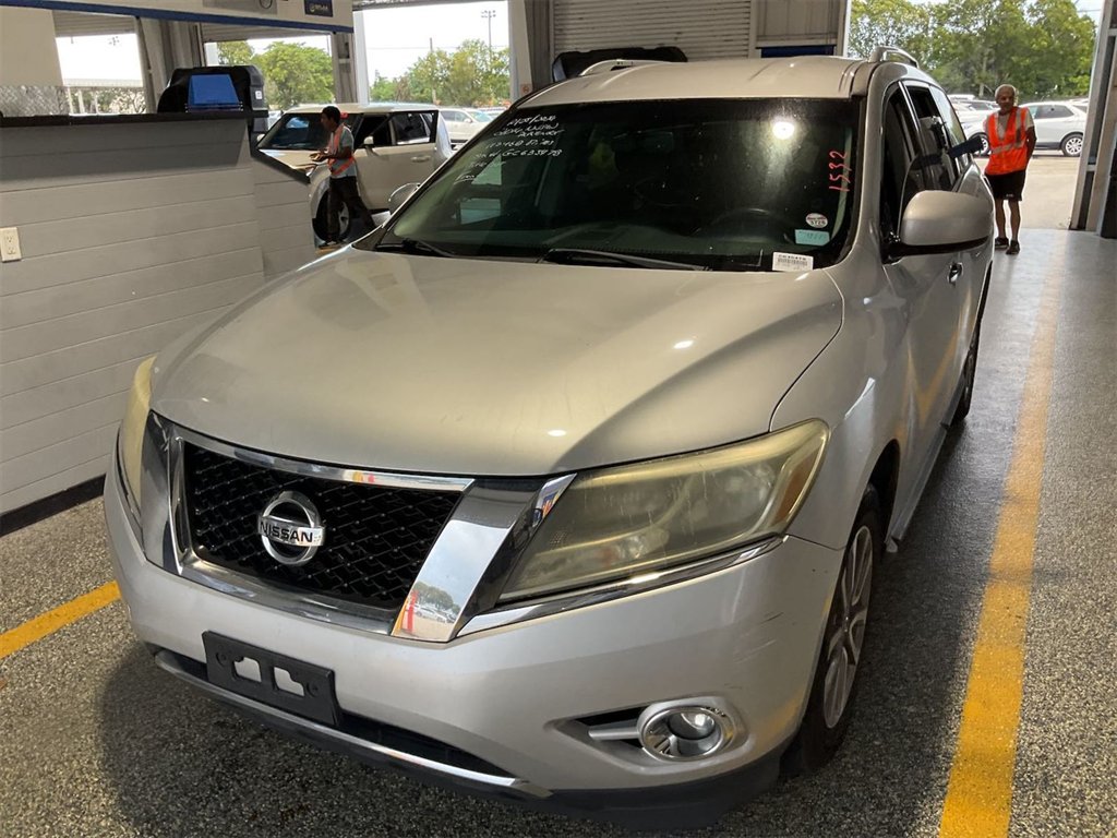 2016 Nissan Pathfinder SL