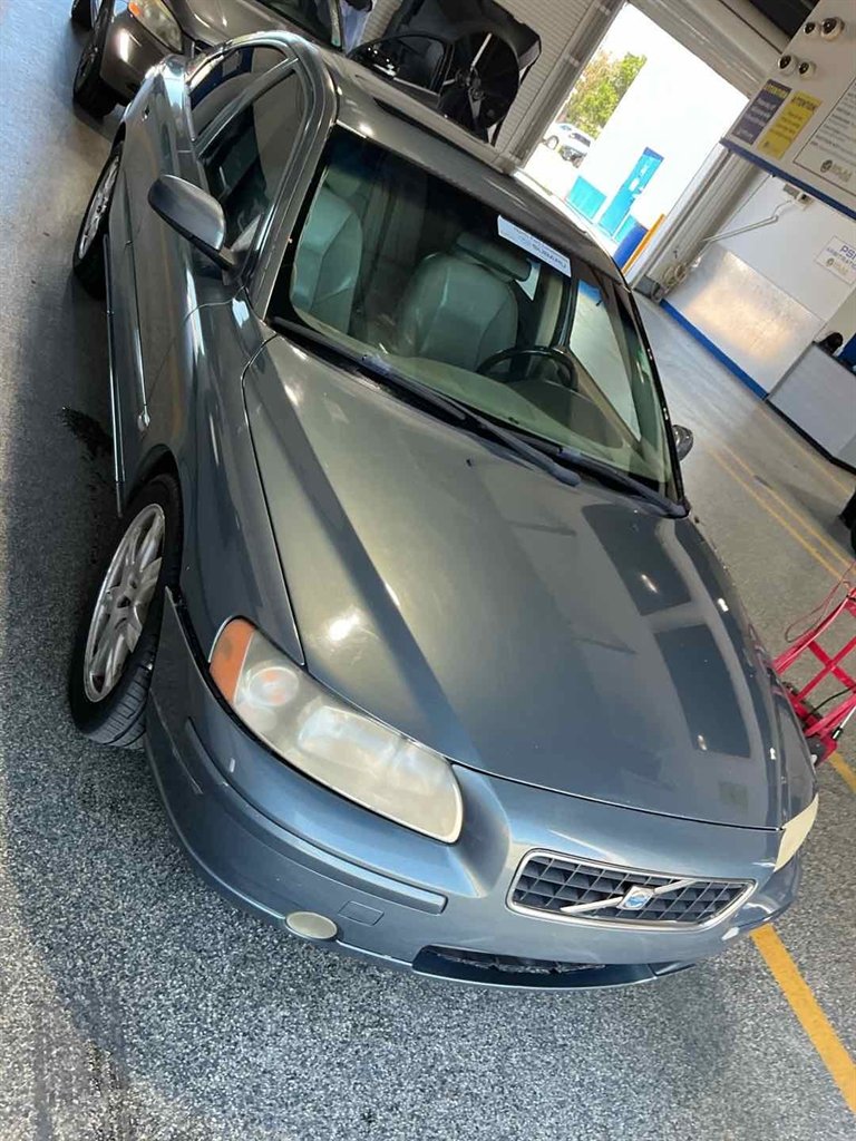 2005 Volvo S60 2.5T photo