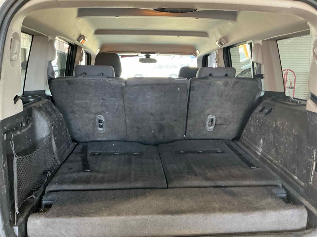 2010 Jeep Commander Sport photo