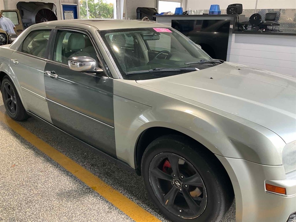 2006 Chrysler 300 Touring photo
