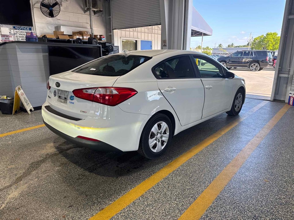 2016 Kia Forte LX photo