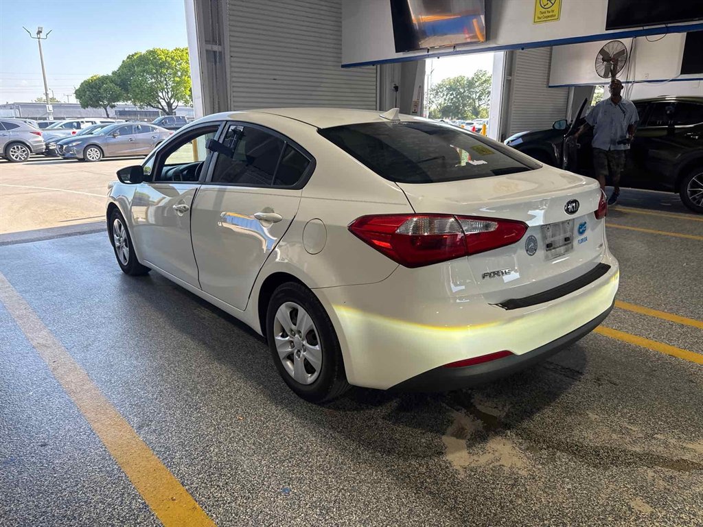 2016 Kia Forte LX photo