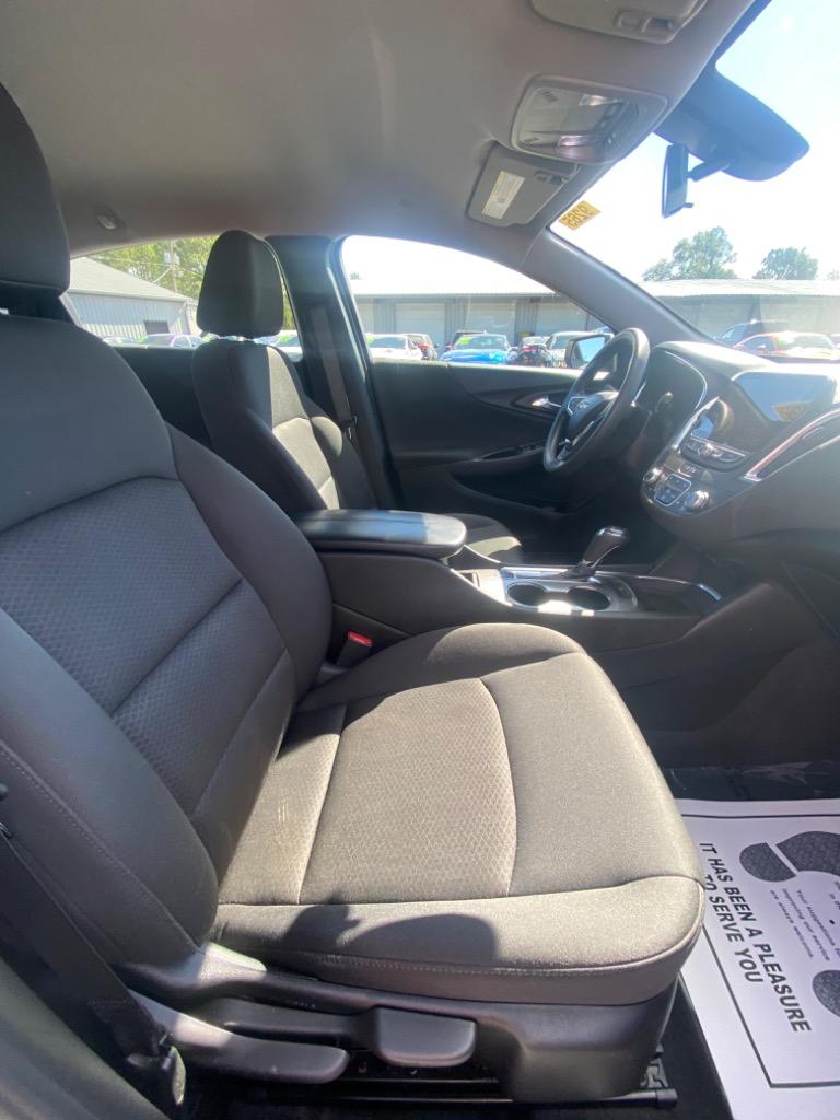 2020 Chevrolet Malibu LT photo