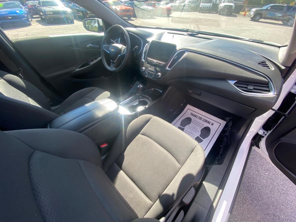 2020 Chevrolet Malibu LT photo