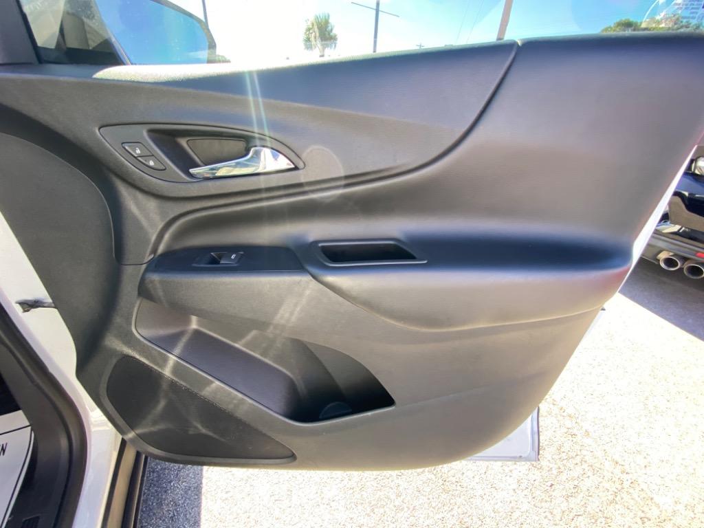 2020 Chevrolet Equinox LT photo