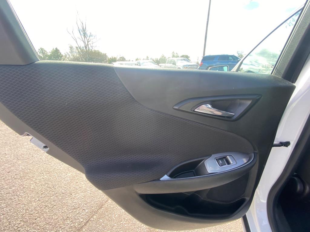 2018 Chevrolet Malibu LS photo