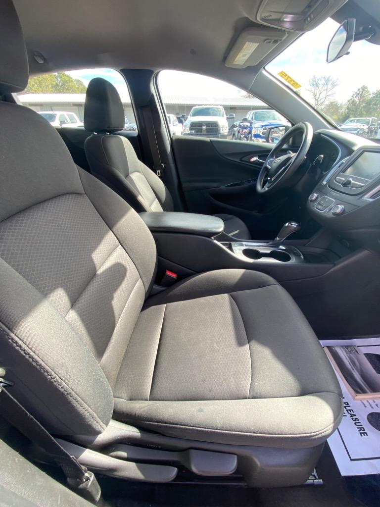 2018 Chevrolet Malibu LS photo