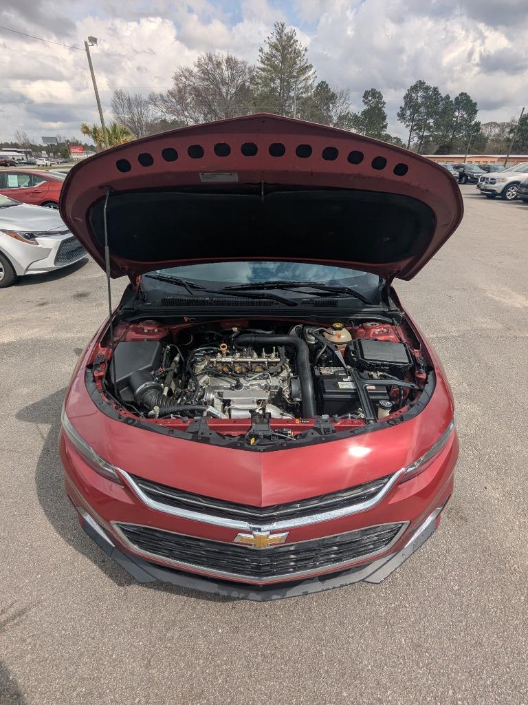 2018 Chevrolet Malibu LT photo