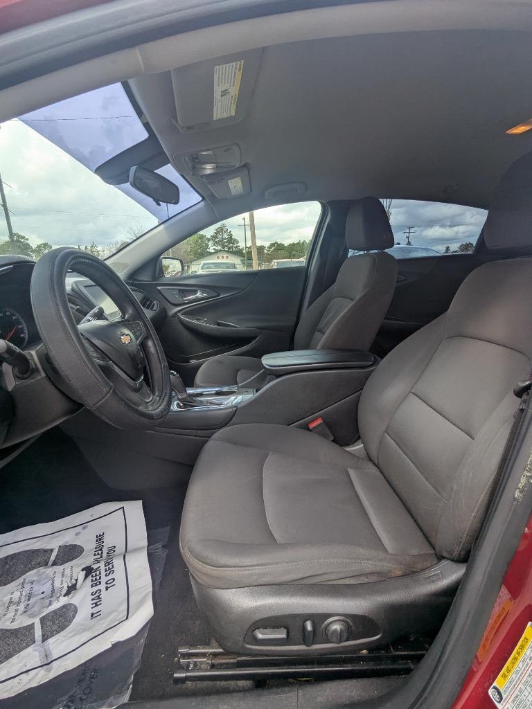 2018 Chevrolet Malibu LT photo
