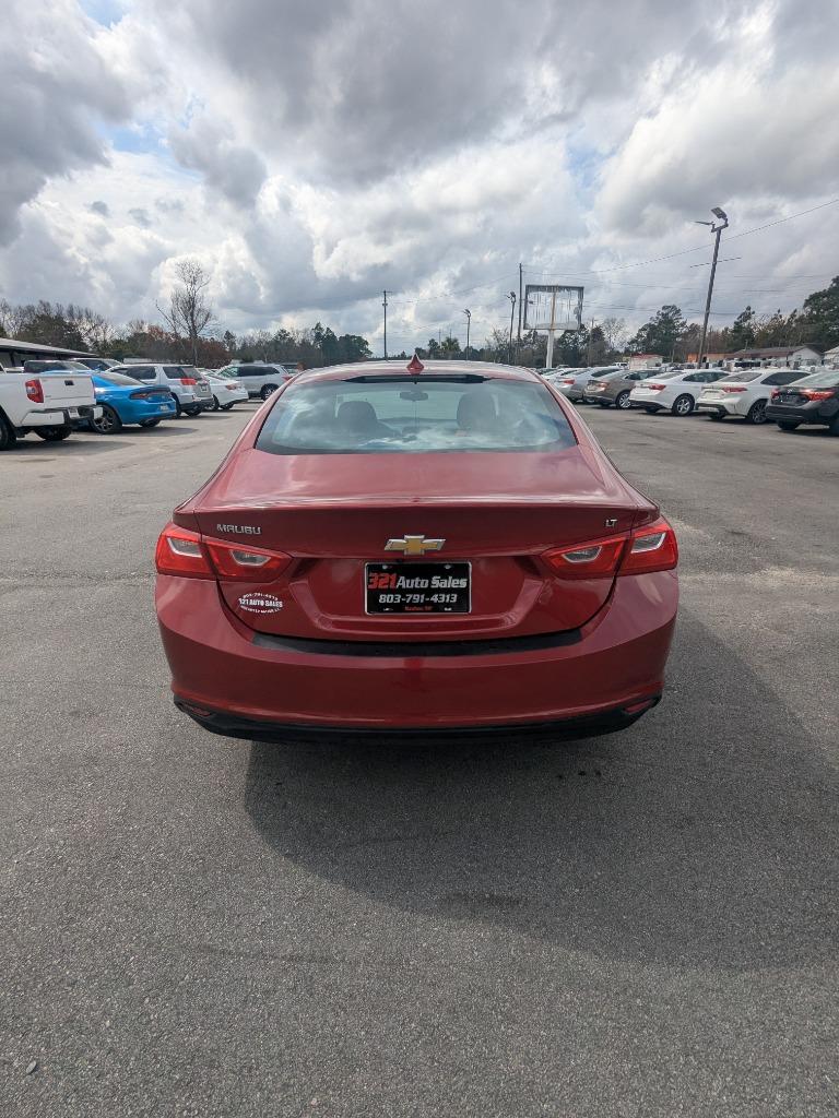 2018 Chevrolet Malibu LT photo