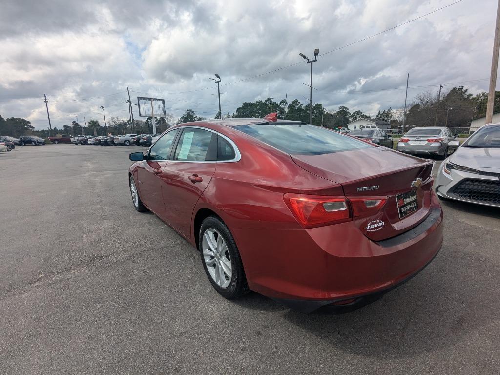 2018 Chevrolet Malibu LT photo