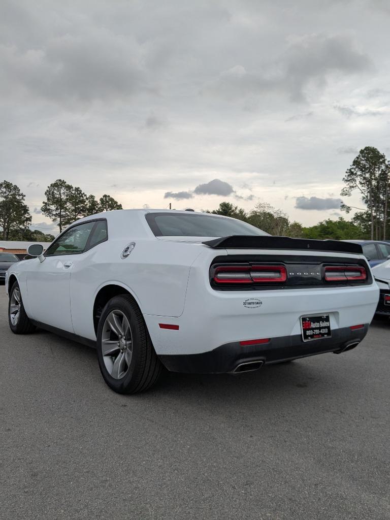 2018 Dodge Challenger SXT photo