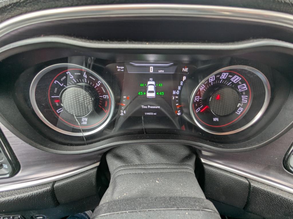 2018 Dodge Challenger SXT photo