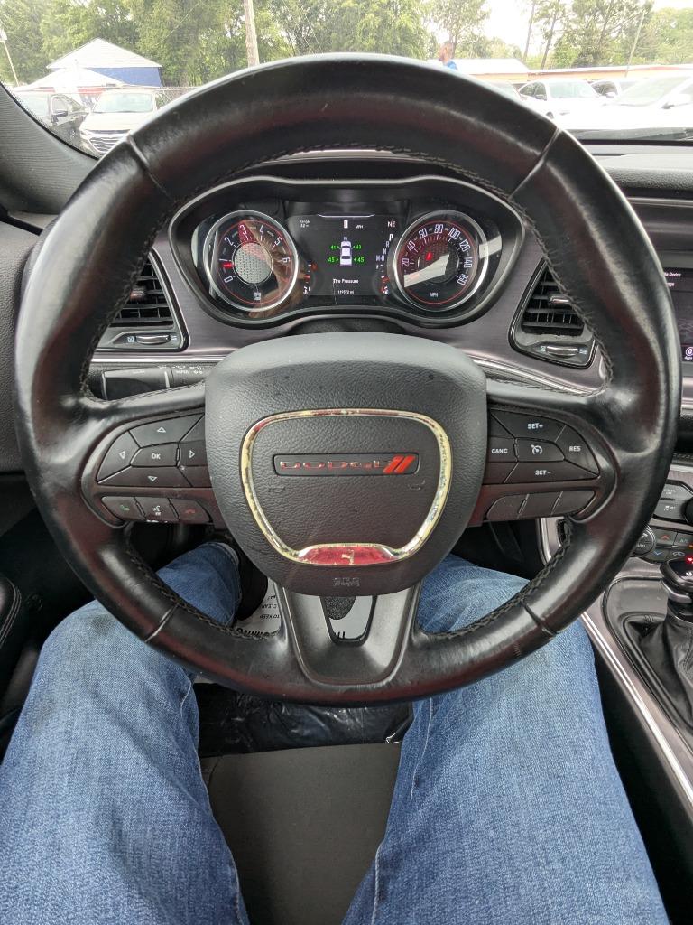 2018 Dodge Challenger SXT photo