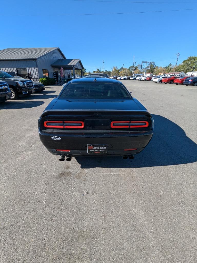 2016 Dodge Challenger R/T photo