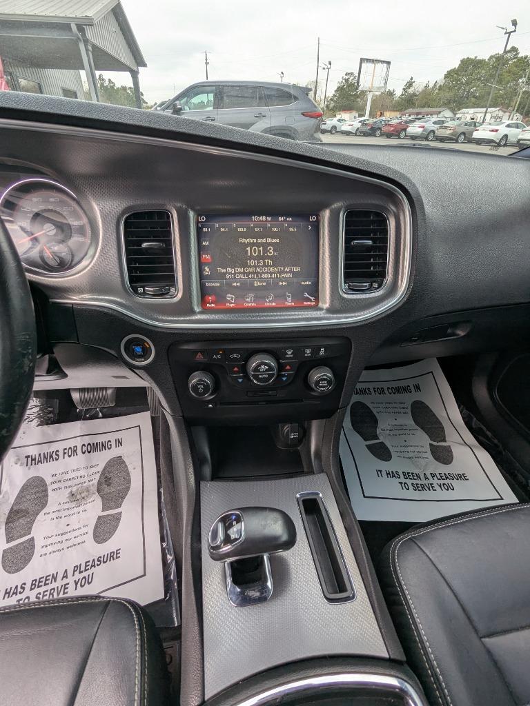 2013 Dodge Charger SXT photo