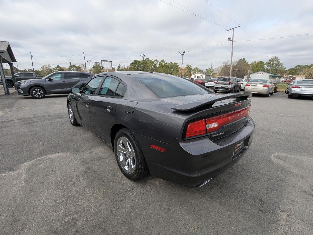 2013 Dodge Charger SXT photo